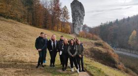 Projekt "Małopolska! Postaw na edukację! Kości mądrości, czyli myśl, działaj, twórz"